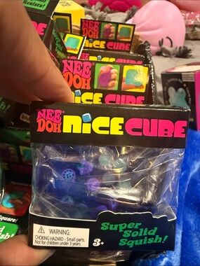 NeeDoh Nice Cube Super Solid Squish - fruits blue